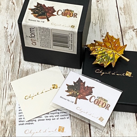 Retired Objet d’Art Autum Fall Maple Leaf Trinket - Picture 2 of 12